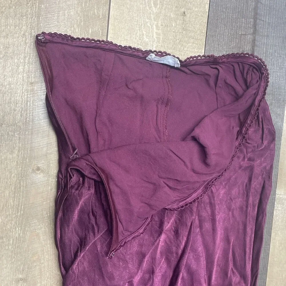 I Am Delilah Women's SMALL Angelina Low Waist Maxi Skirt Burgundy